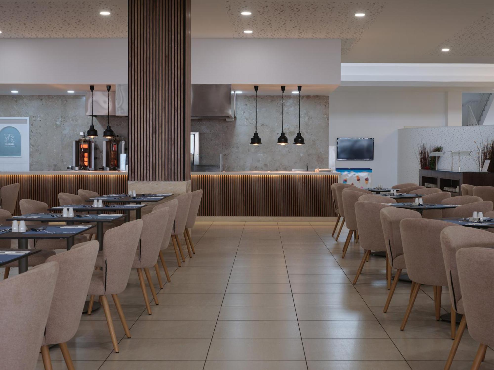 Atlantica Callisto Hotell 4*